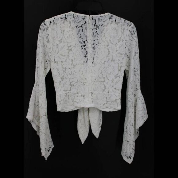 VICI WHITE LACE KNOT CROP DRAPE SLEEVE BLOUSE SIZE MEDIUM STUNNING - Picture 5 of 8